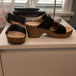 Platform sandals